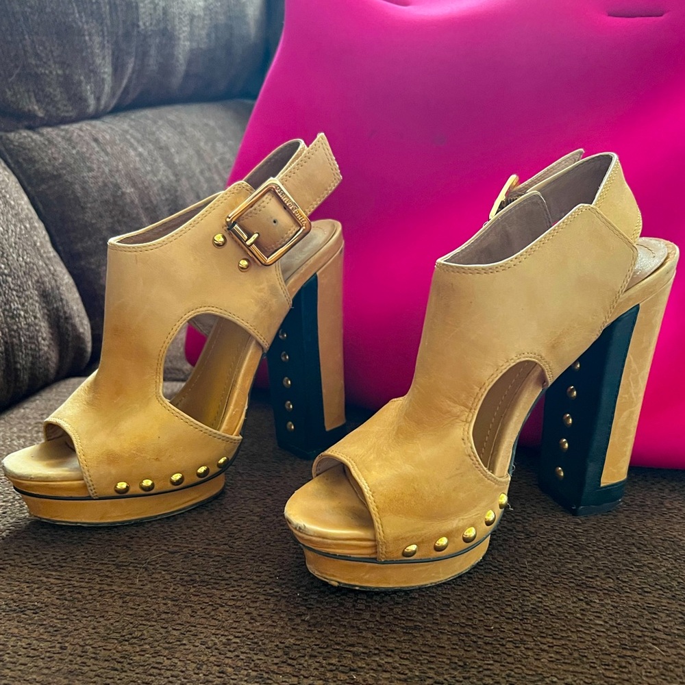Vince Camuto Heels